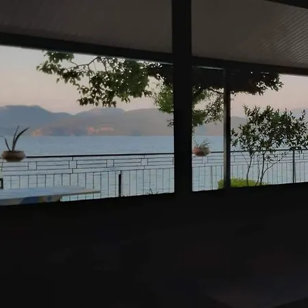 Eden By The Sea *